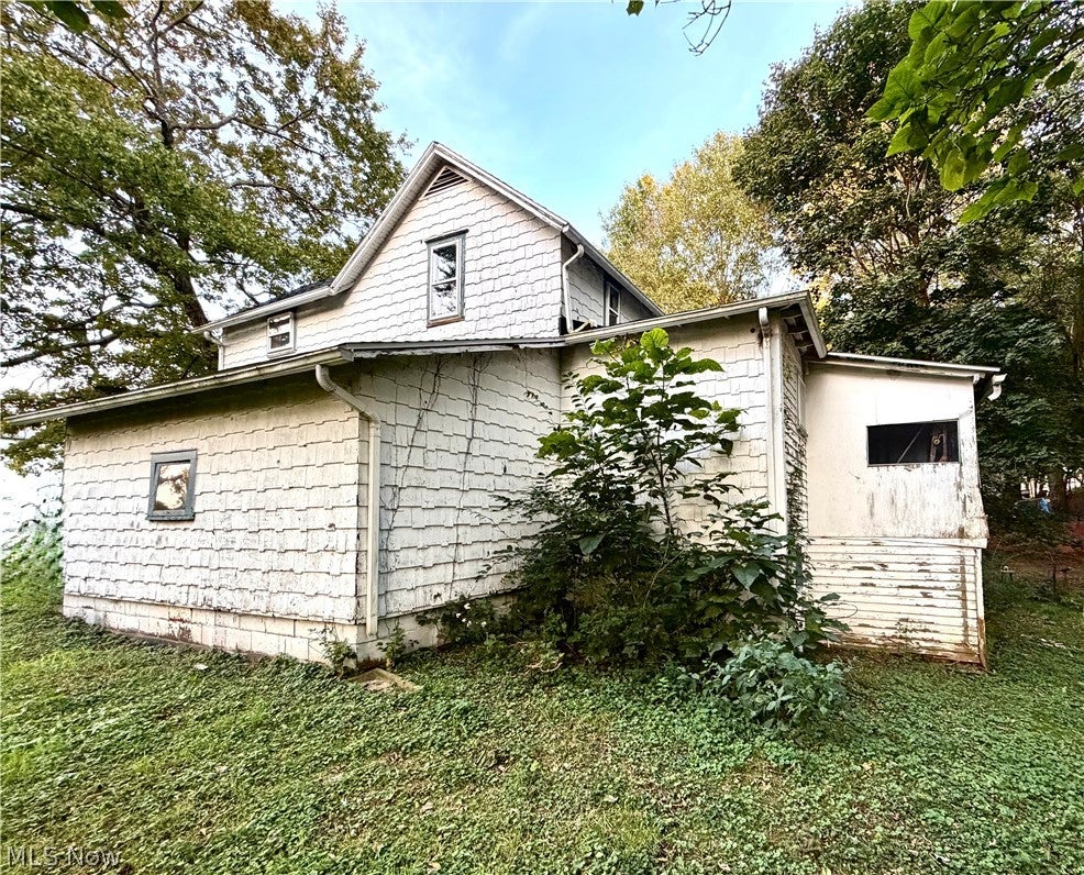 2054 17th Street SE