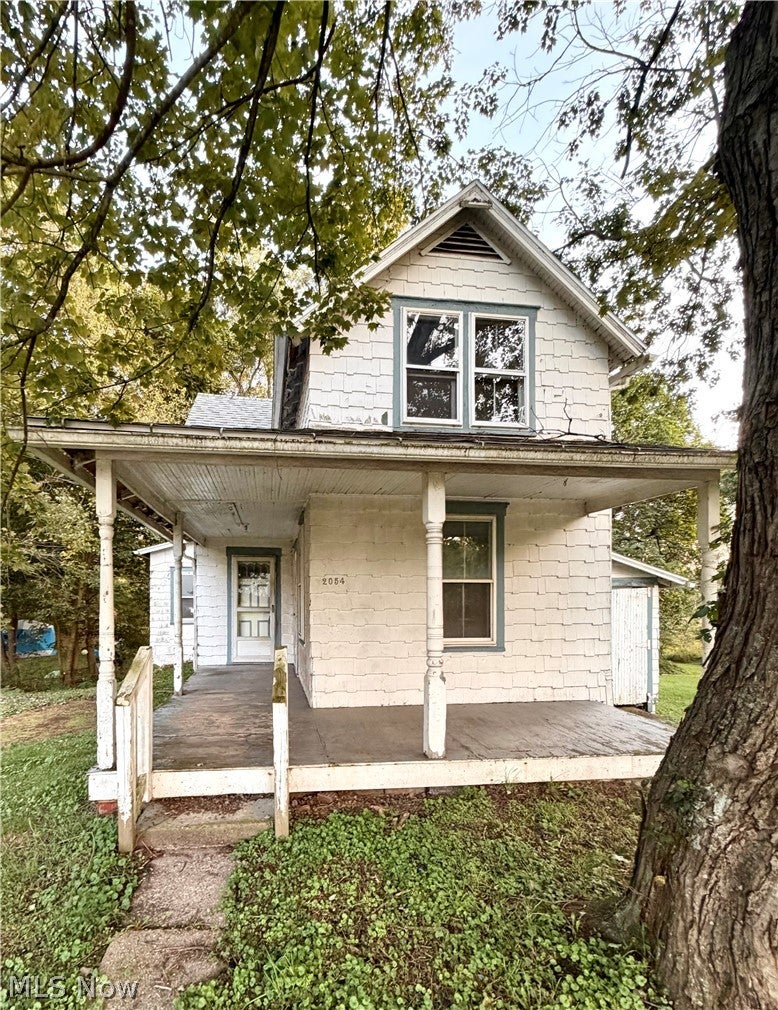 2054 17th Street SE