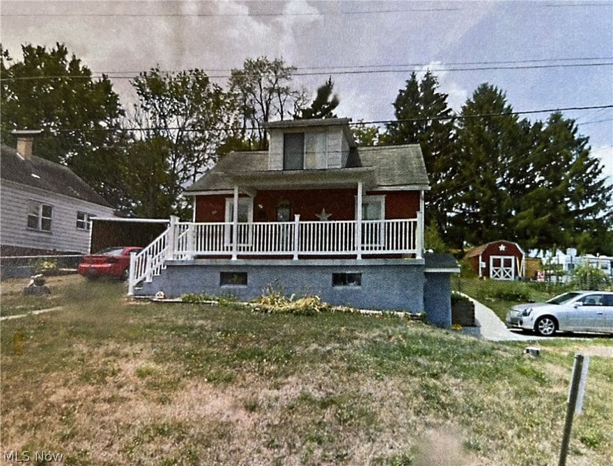 Absolute Real Estate Auction - June 29th, 2024 At 12:00 noon.   Deposit $2,500.00 day of auction - balance within 30 days.  Sells to highest bidder day of auction.  One story, 2 bedroom home on a 150 x 150 corner lot (Custer Ave).