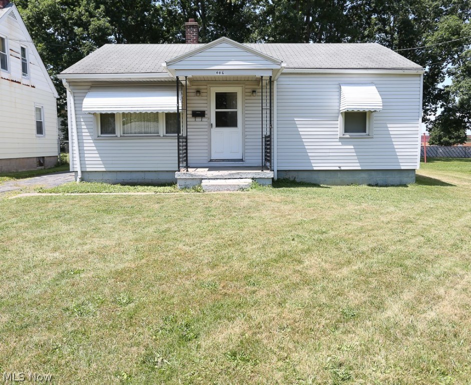 Real Estate Auction! WED. SEPT 2nd @ 5 PM
Charming West Side 2 Bed, 1 Bath Ranch Home.
Move in Condition. 720 SF; Dry Full Basement with Shower; Detached Garage; Partially Fenced Back Yard. Last Street in Youngstown. Dead End Street - Very Quiet and Maintained Neighborhood. Hard Wood Floors Throughout.
TERMS: 10% Buyer's Premium Added to High Bid Price; 30 Days to Close. $2,000 Deposit Auction day. ID Required to Register. Registration 1 Hour Before.