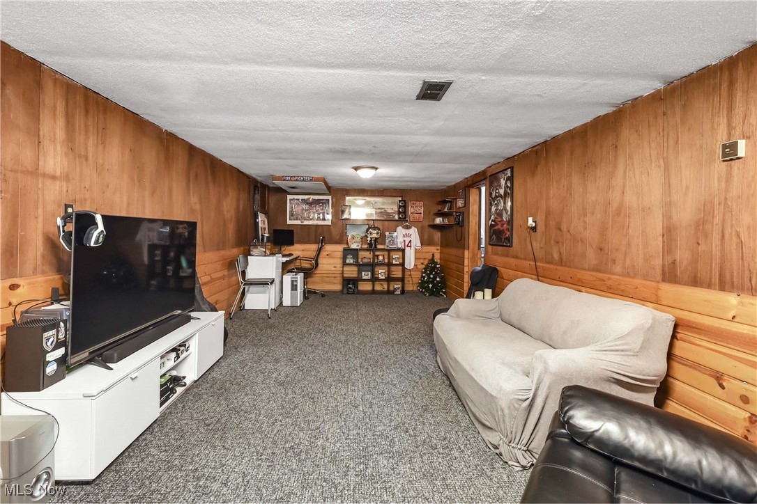 Sunshine Realty Inc 01 - Residential