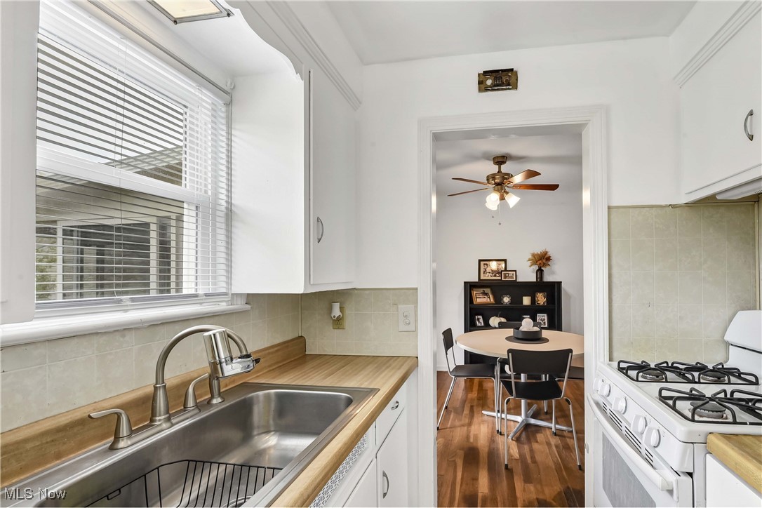 Sunshine Realty Inc 01 - Residential