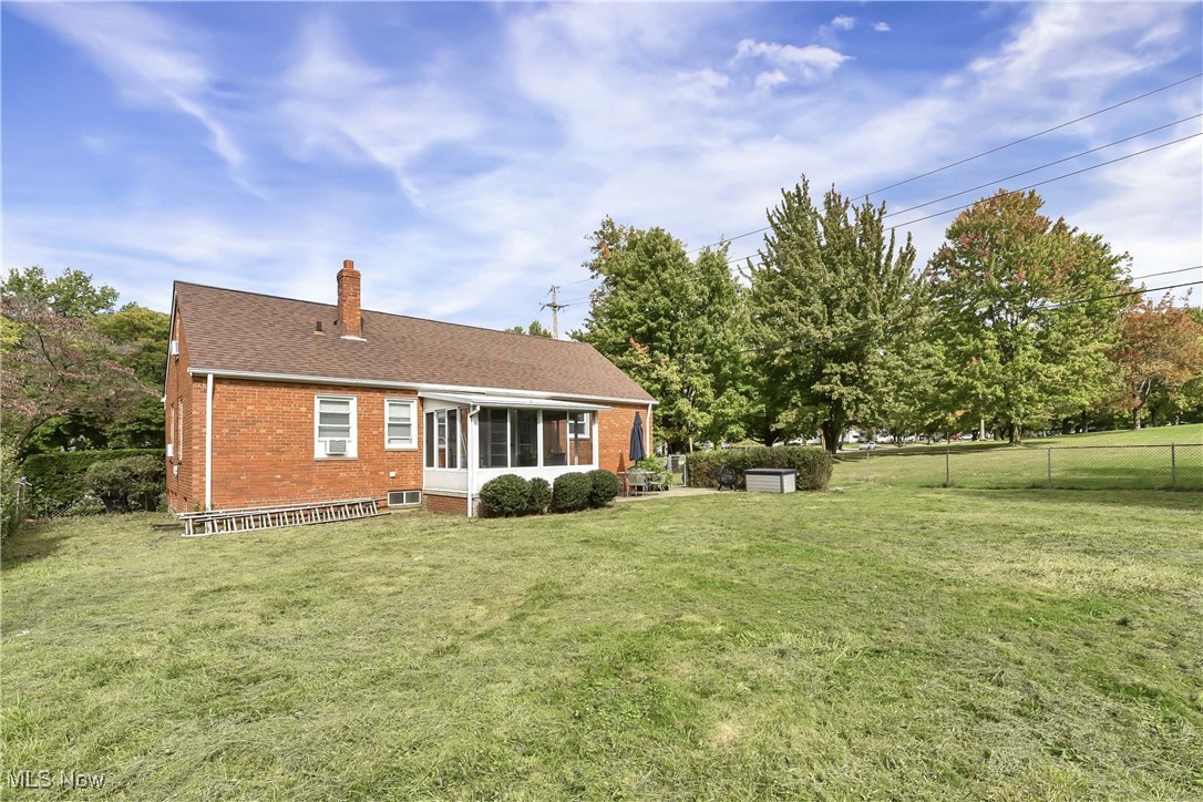 Sunshine Realty Inc 01 - Residential