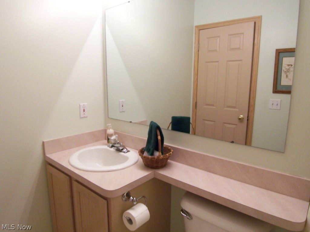 Woodbury Condo - Residential