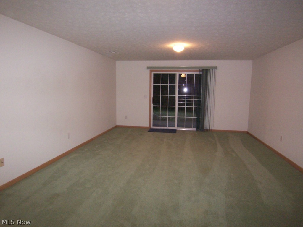 Woodbury Condo - Residential