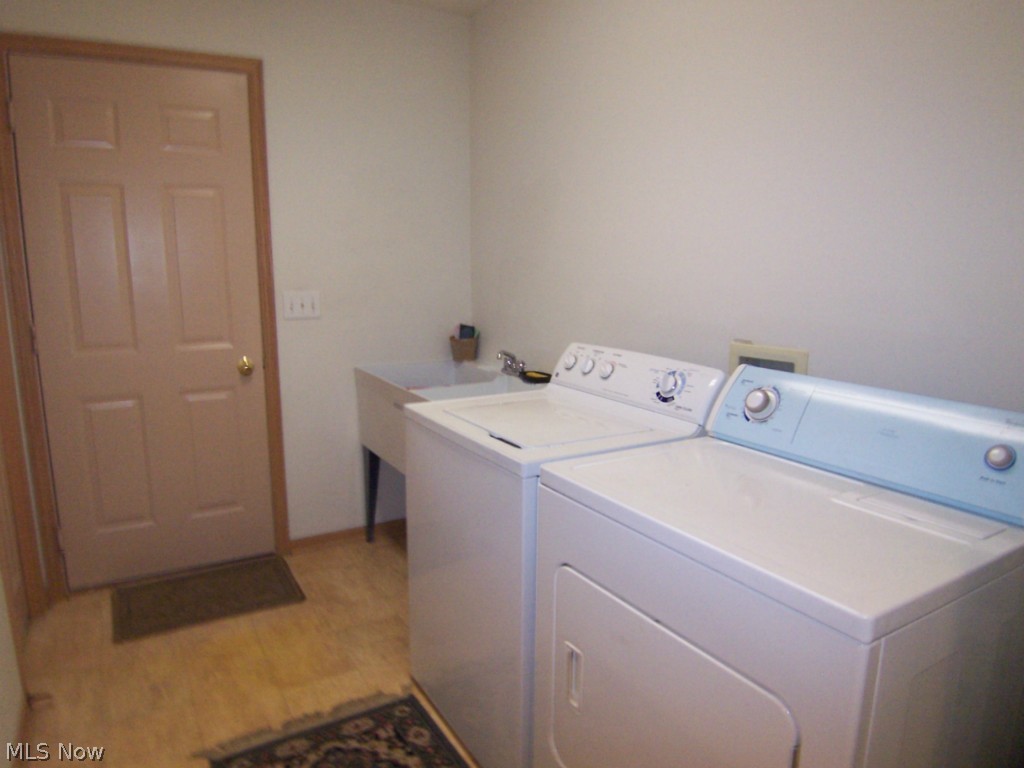 Woodbury Condo - Residential