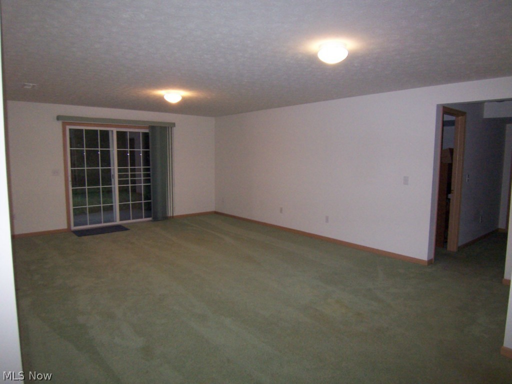 Woodbury Condo - Residential