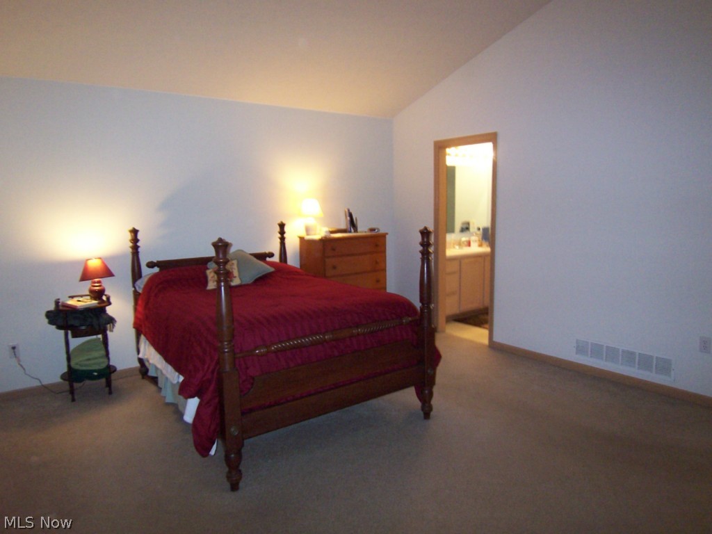 Woodbury Condo - Residential