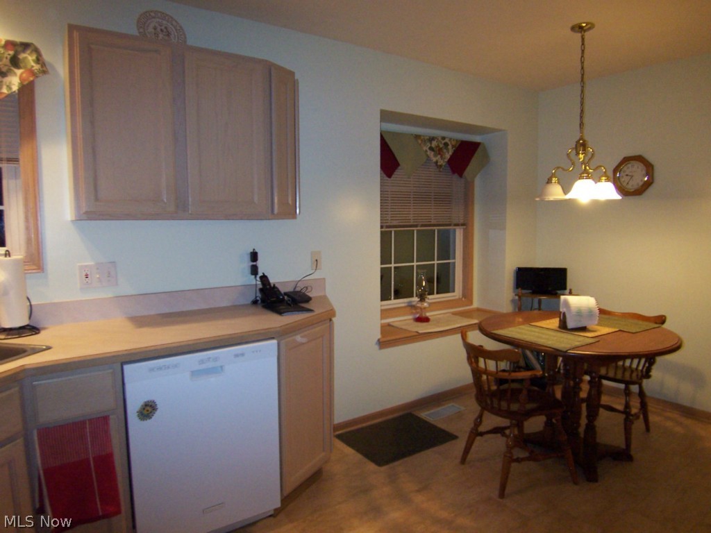 Woodbury Condo - Residential