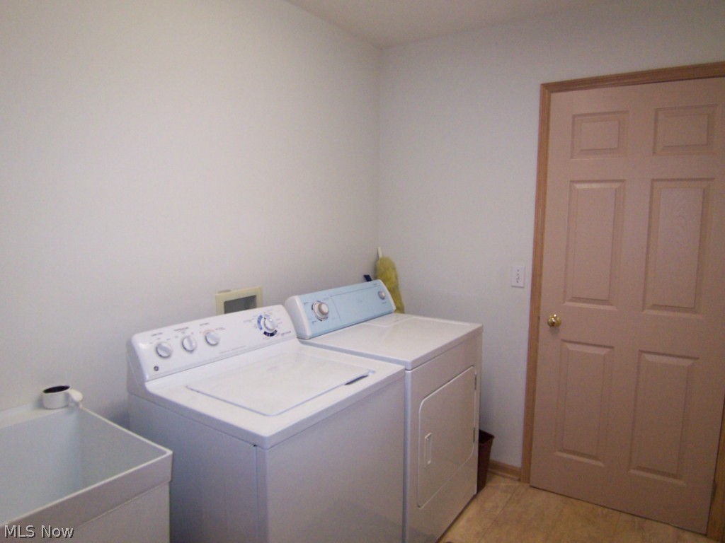 Woodbury Condo - Residential