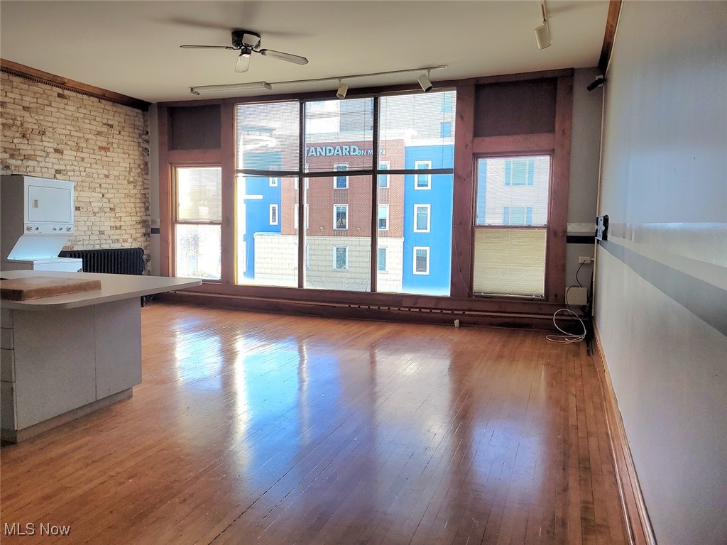 South Akron - Commercial Sale