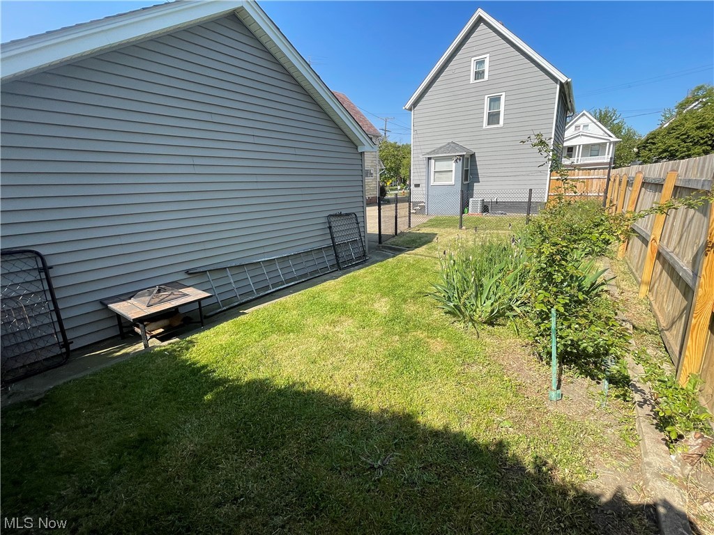 Lake Shore Land - Residential