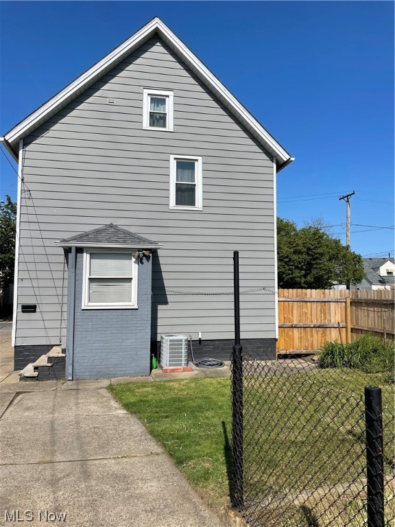 Lake Shore Land - Residential