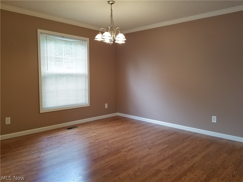 Williamsburg Court Condo - Residential