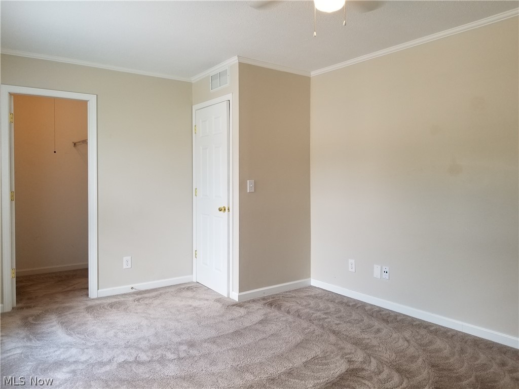 Williamsburg Court Condo - Residential