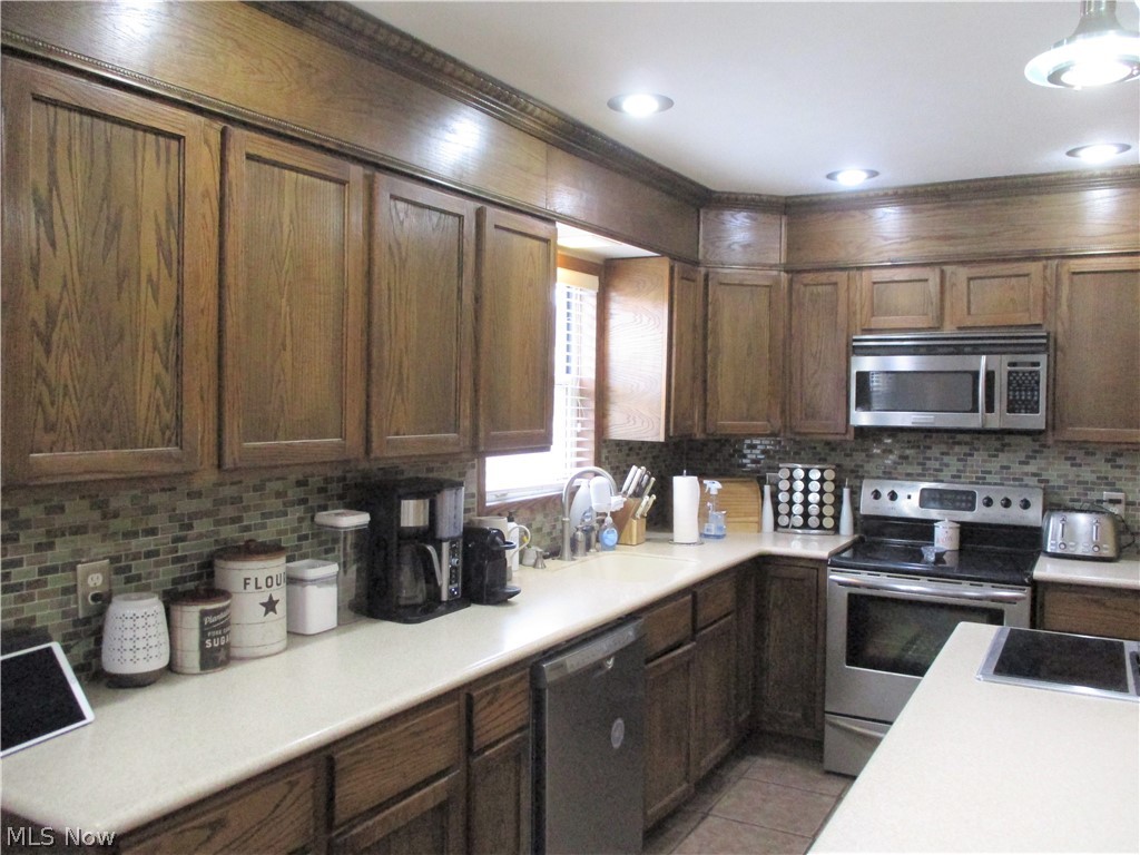 Angiline - Residential