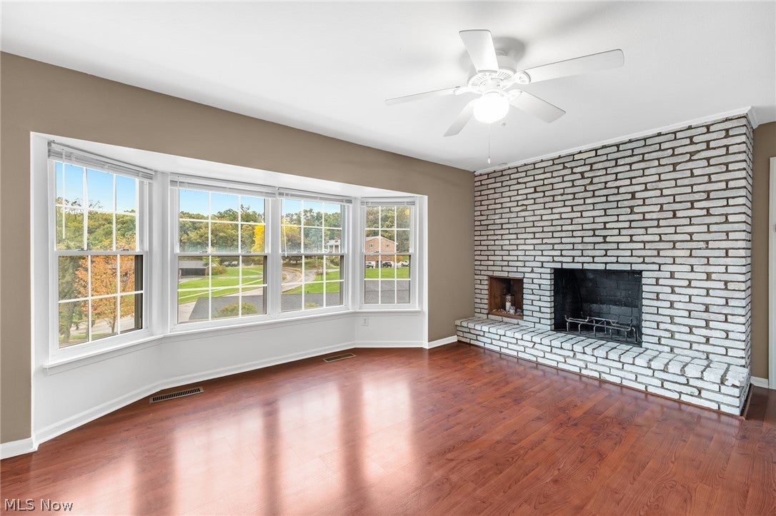 6910 Carriage Hill Drive 204