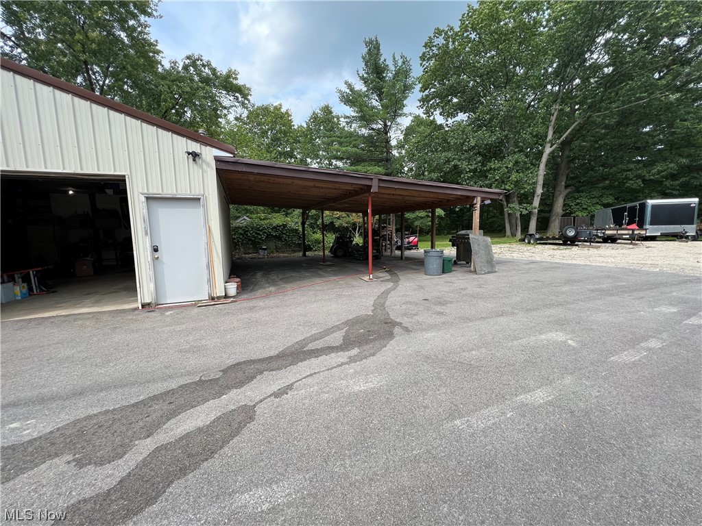 J H Mccall Inc Bedford Hlnds - Residential