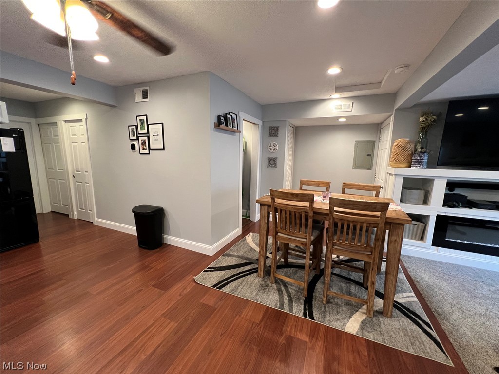 J H Mccall Inc Bedford Hlnds - Residential