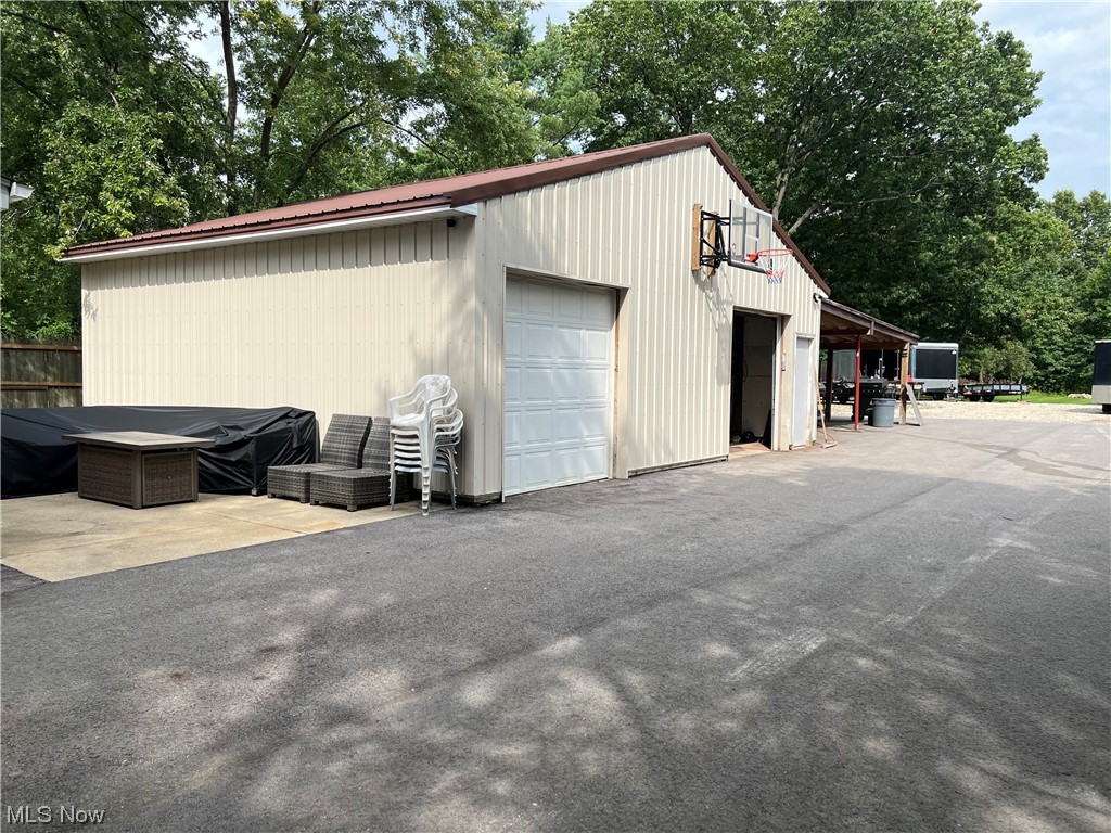 J H Mccall Inc Bedford Hlnds - Residential