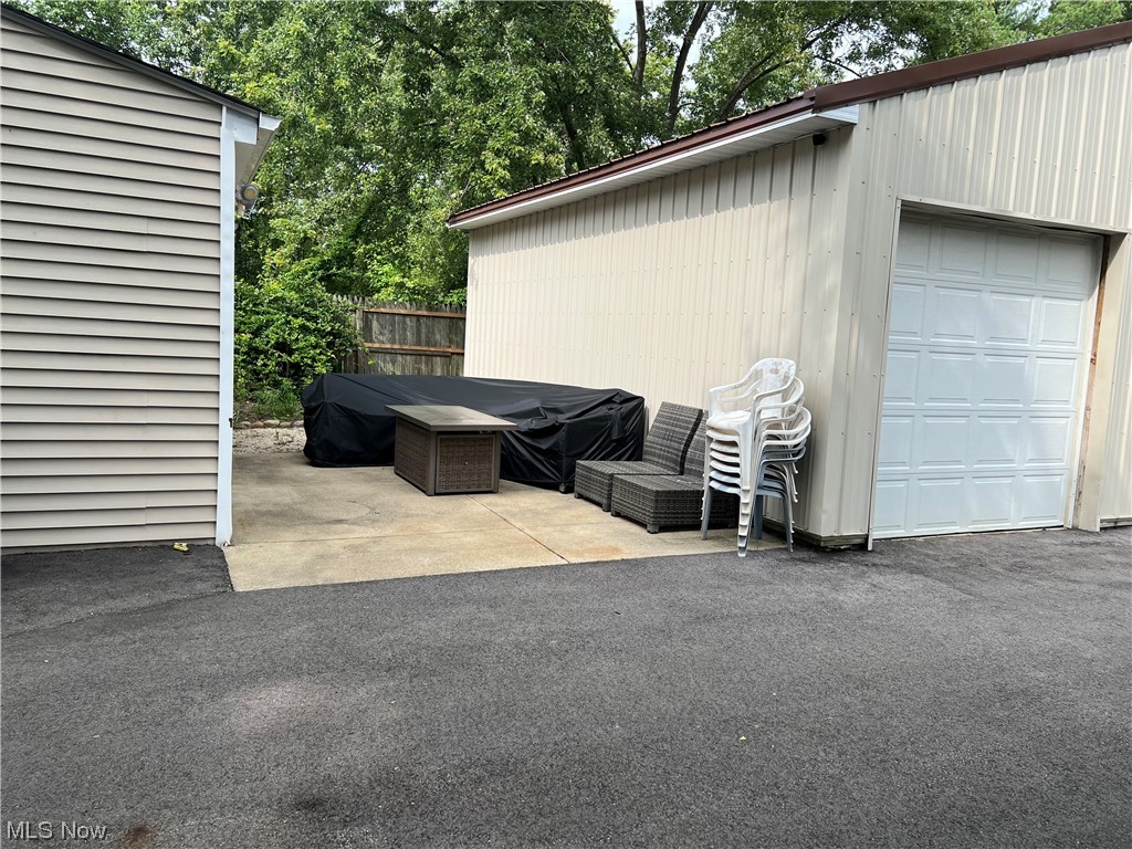 J H Mccall Inc Bedford Hlnds - Residential