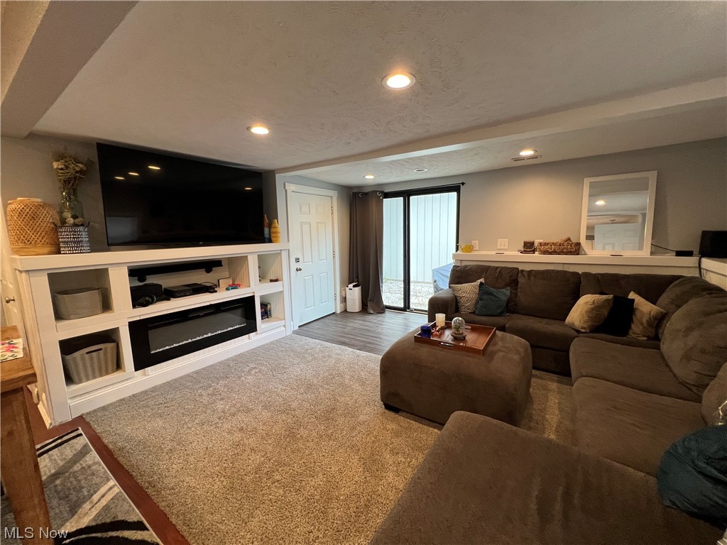 J H Mccall Inc Bedford Hlnds - Residential