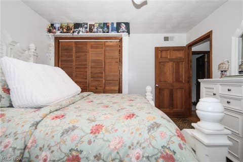 Tiny photo for 46282 Atkinson Road, St Clairsville, OH 43950 (MLS # 5239720)