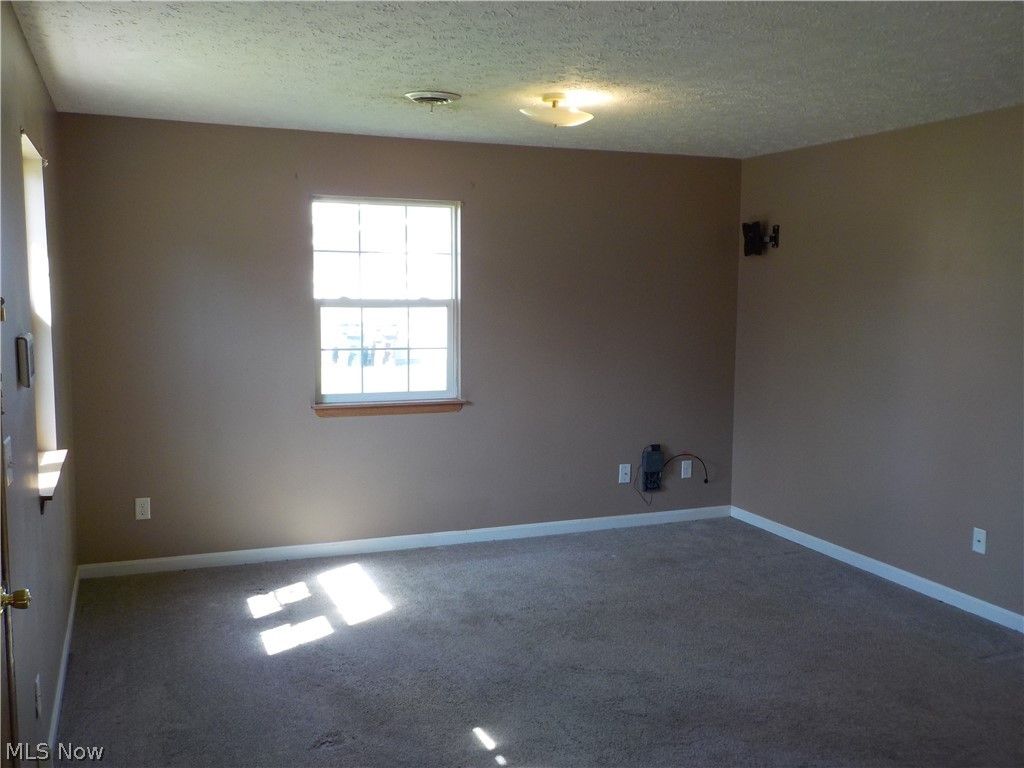 Photo of 5027 Clifton Avenue, Lorain, OH 44055 (MLS # 5200196)