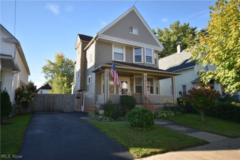 Homes For Sale - 3923 Robert Avenue<br/> Cleveland, OH 44109