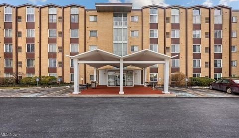 25735 Lorain Road Unit 107, North Olmsted, OH 44070 - #: 5063050