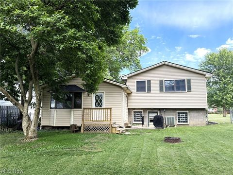 Tiny photo for 4260 Wedgewood Drive, Austintown, OH 44511 (MLS # 5216176)