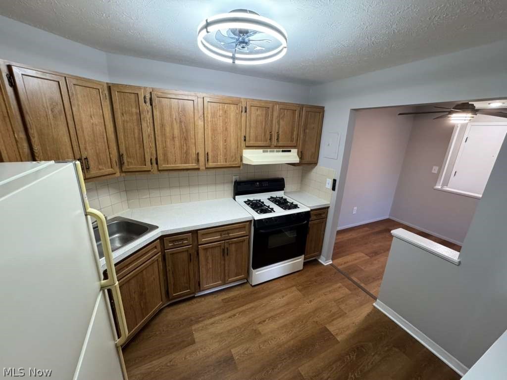 Clague Towers Condo - Residential