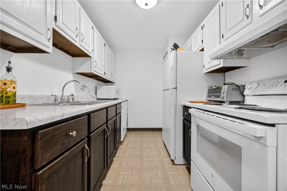 Sunrise Cove Condo 04 - Residential