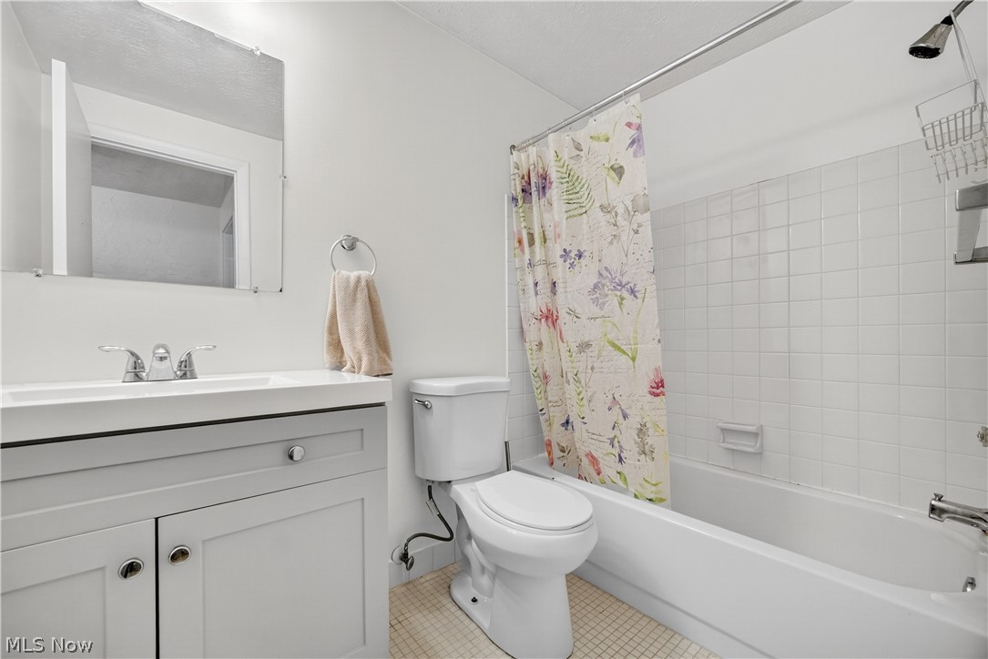 Sunrise Cove Condo 04 - Residential