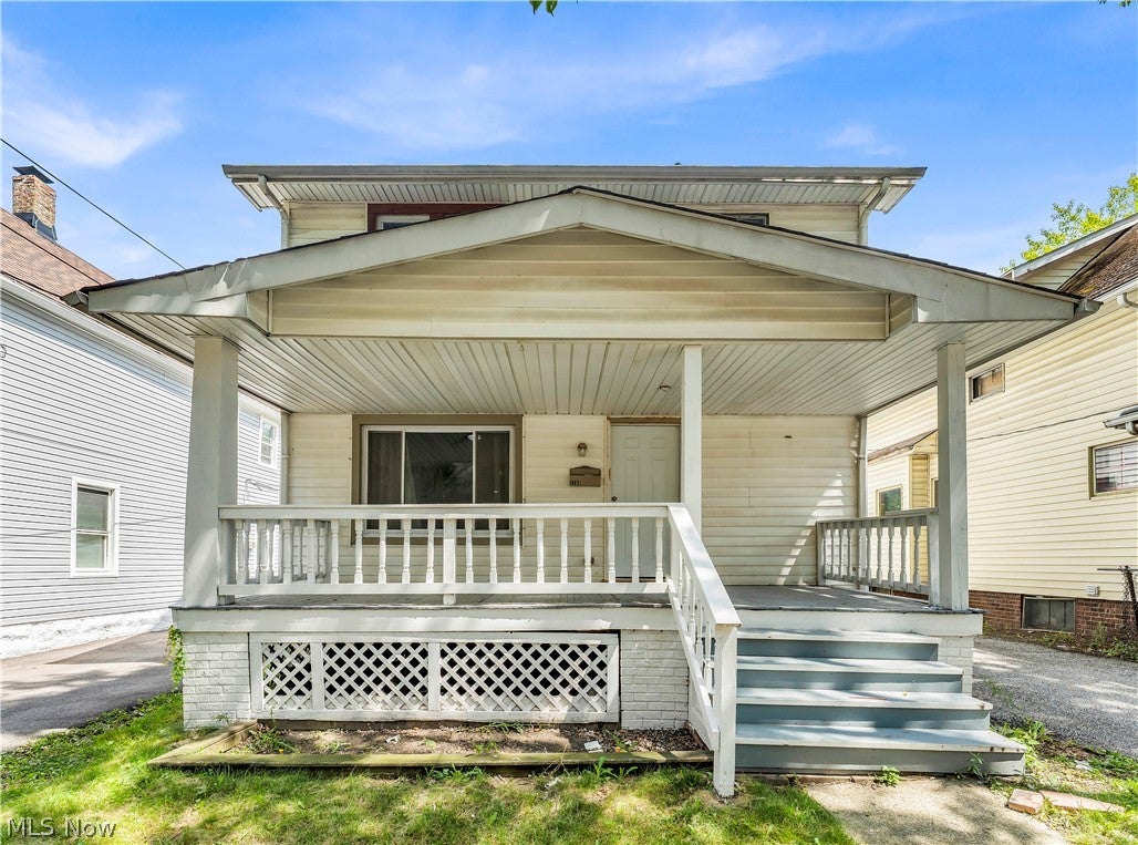 2153 W 106th Street