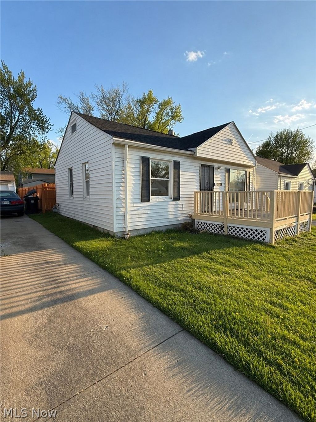 Photo of 13517 Carrington Avenue, Cleveland, OH 44135 (MLS # 5203959)