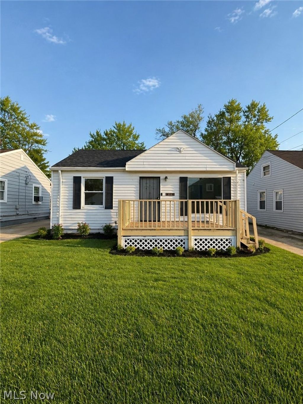 Photo of 13517 Carrington Avenue, Cleveland, OH 44135 (MLS # 5203959)