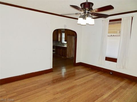 Tiny photo for 4587 Niessen Court, Cleveland, OH 44109 (MLS # 5193167)