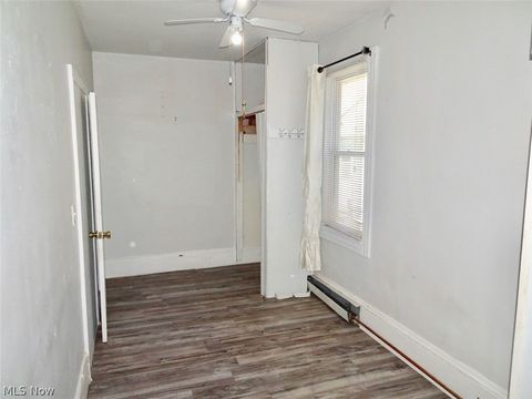 Tiny photo for 4587 Niessen Court, Cleveland, OH 44109 (MLS # 5193167)