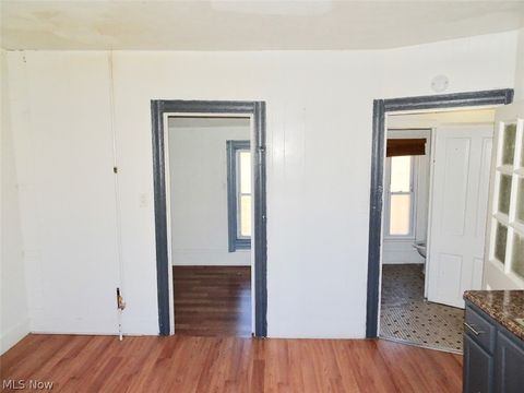 Tiny photo for 4587 Niessen Court, Cleveland, OH 44109 (MLS # 5193167)