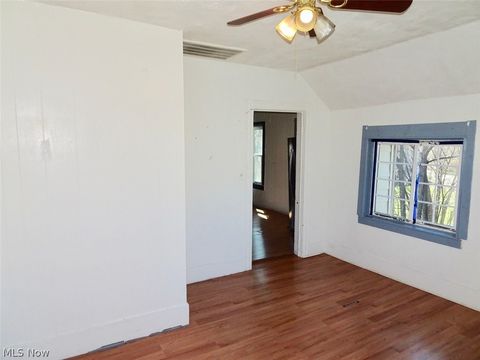Tiny photo for 4587 Niessen Court, Cleveland, OH 44109 (MLS # 5193167)