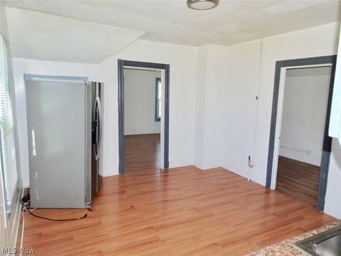 Tiny photo for 4587 Niessen Court, Cleveland, OH 44109 (MLS # 5193167)