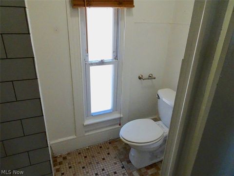 Tiny photo for 4587 Niessen Court, Cleveland, OH 44109 (MLS # 5193167)