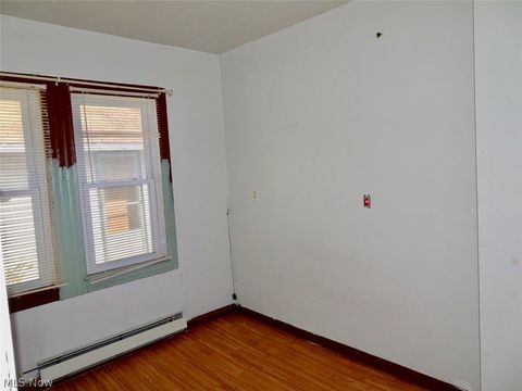 Tiny photo for 4587 Niessen Court, Cleveland, OH 44109 (MLS # 5193167)