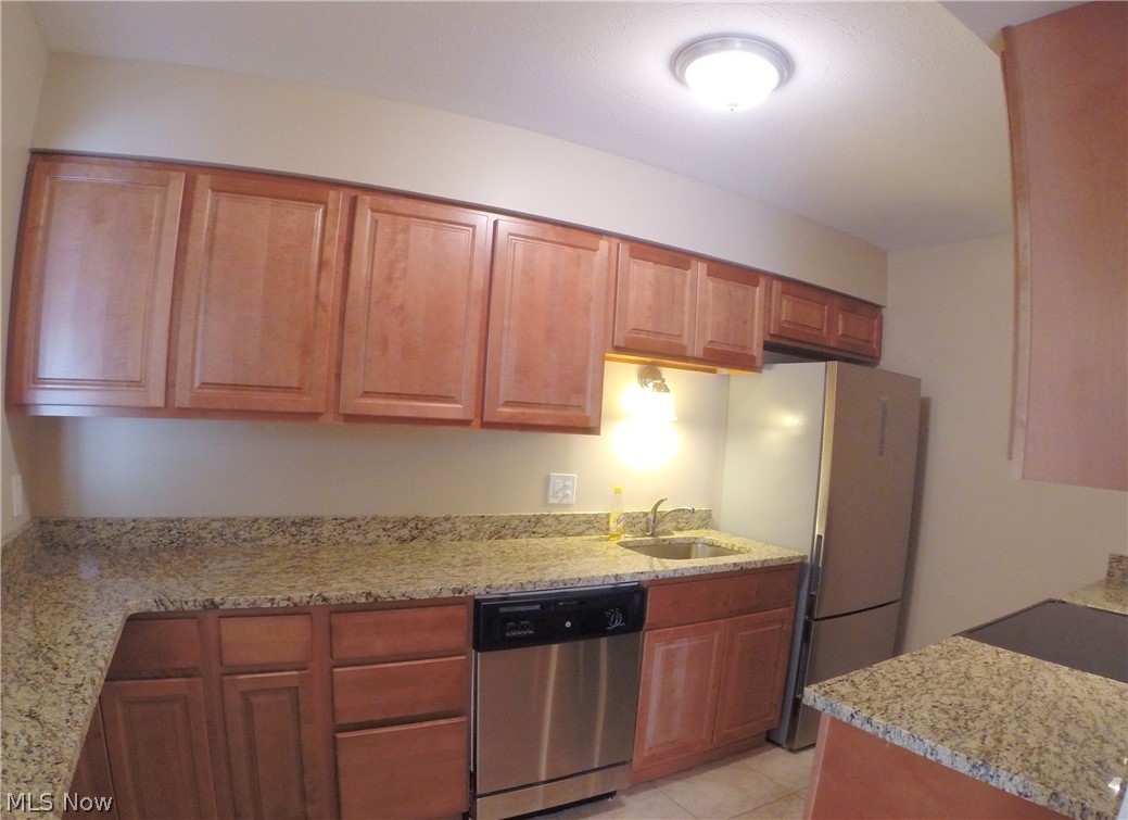 Fairfax Manor Condo - Residential