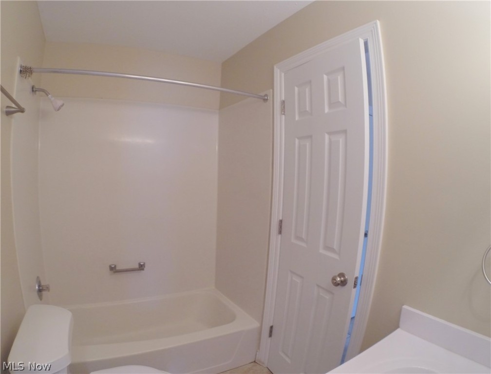 Fairfax Manor Condo - Residential