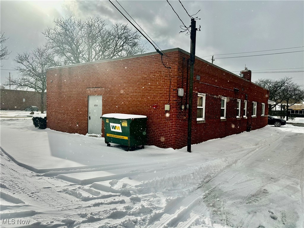 Van Sweringen Companys - Commercial Sale