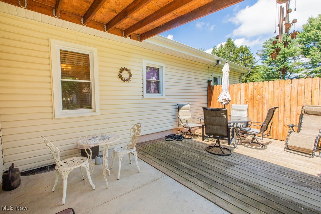 Akron, Ohio 44312, United States, 4 Bedrooms Bedrooms, ,2 BathroomsBathrooms,Residential,Pending,46026