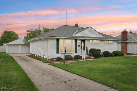 Photo for 3262 Hetzel Drive