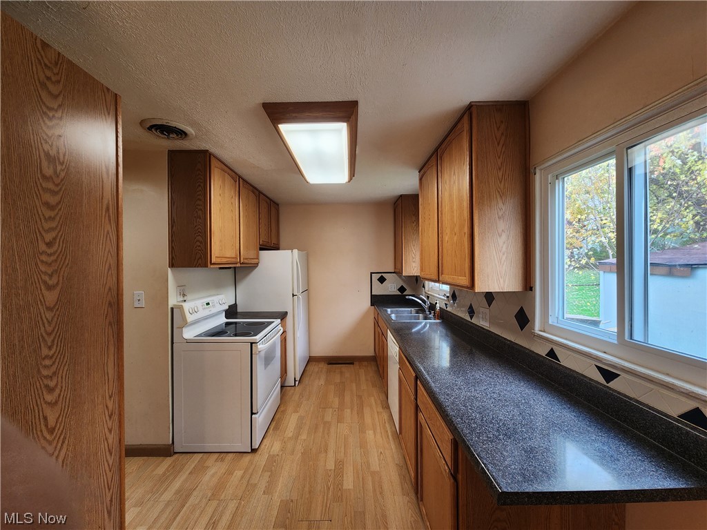 Cliffview Land Companys 02 - Residential